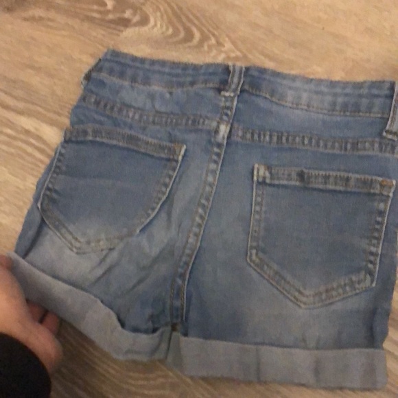 Design butterfly design Short Shorts - Picture 2 of 3